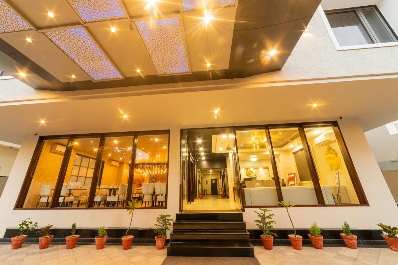 Hotel Siddhartha Inn Udajpur Zewnętrze zdjęcie