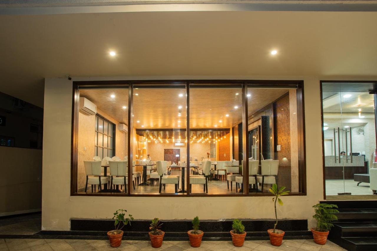 Hotel Siddhartha Inn Udajpur Zewnętrze zdjęcie